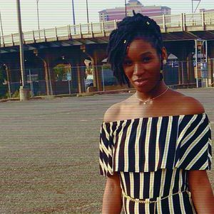 Meet your Posher, Deniseia